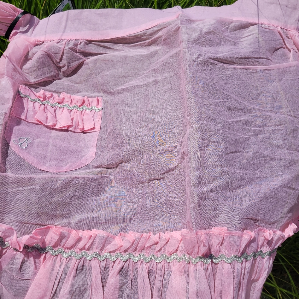 Jessie Steele Limited Edition Fancy Apron ~ NWT ~ Pretty Pink ~ OSFM ~ MCM Vibe